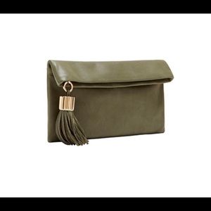 India Hicks Carmen Clutch in Army
